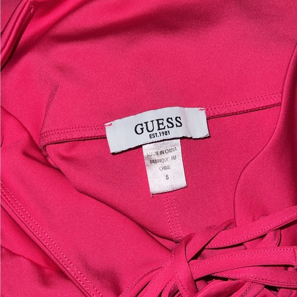 Pink Guess active wear leggings in a size small 💓 - Picture 4 of 5